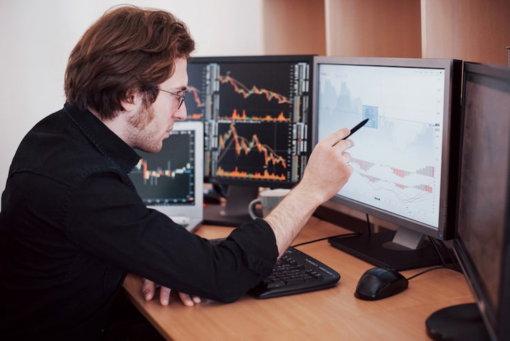Stressful Day Office Young Businessman Holding Hands His Face While Sitting Desk Creative Office Stock Exchange Trading Forex Finance Graphic Concept 146671 7185