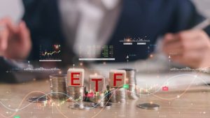 Direct Indexing vs ETFs: When Is Customization Worth the Cost?